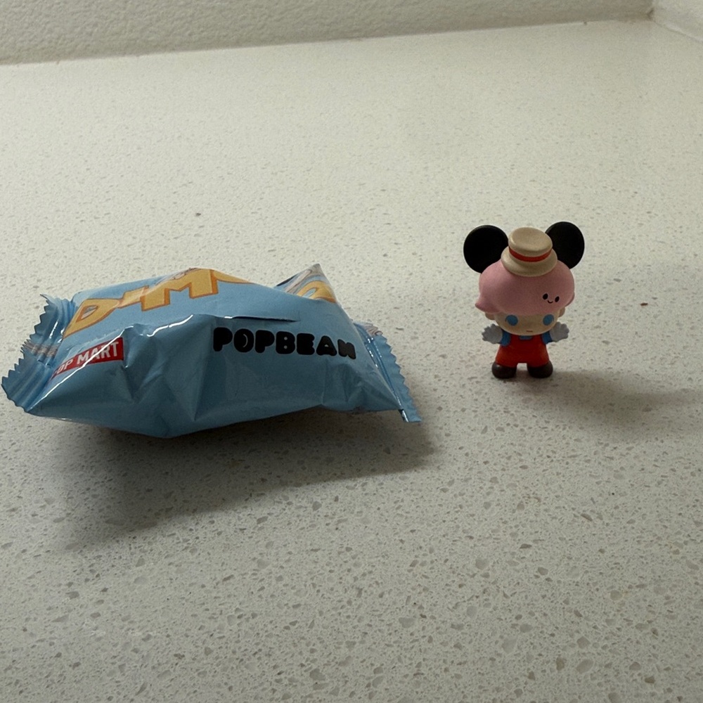 Pop Bean Dimoo World Disney Series Figurine - Mickey TV